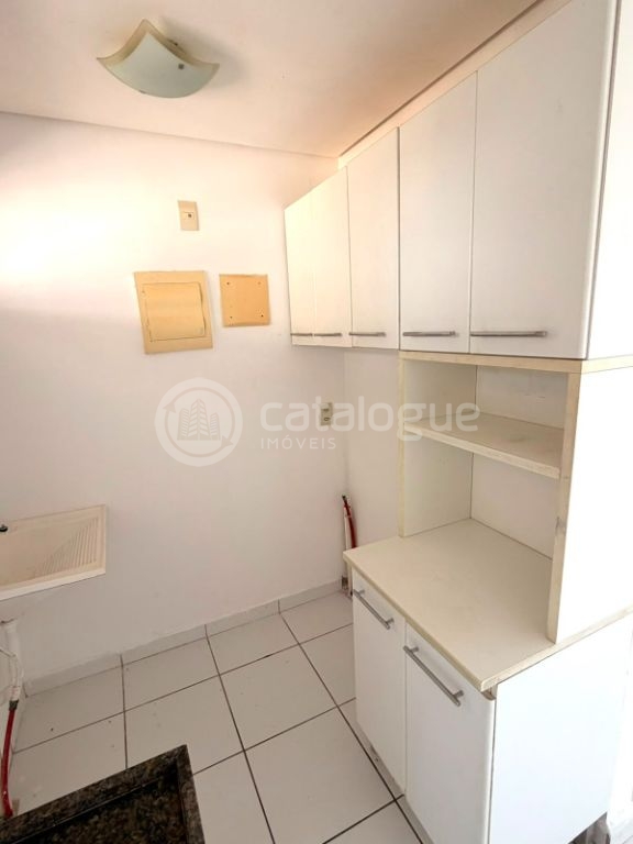 Aluguel de 2 quartos sendo 1 suíte