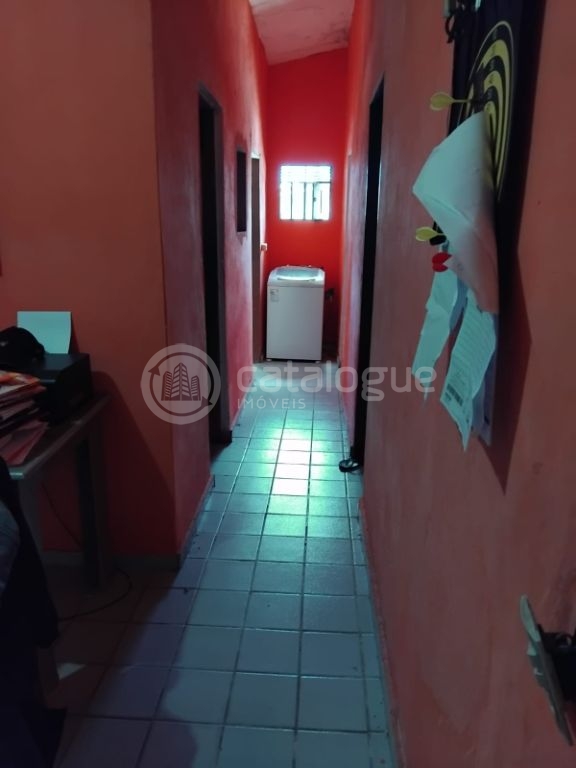Imóvel com 3 casas independentes