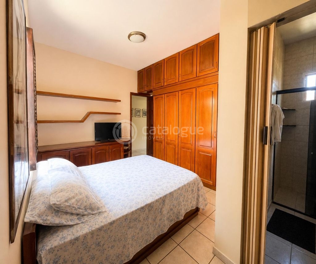 Casa de Esquina com Excelente Potencial Comercial em Petrópolis