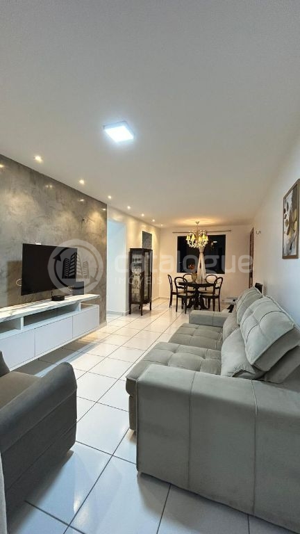 Alugar apartamento mobiliado com 3 quartos sendo 1 suite
