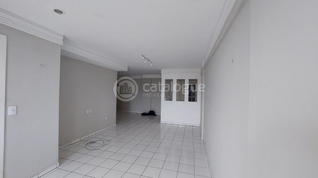 Aluguel de um apartamento de 140 m² em capim macio