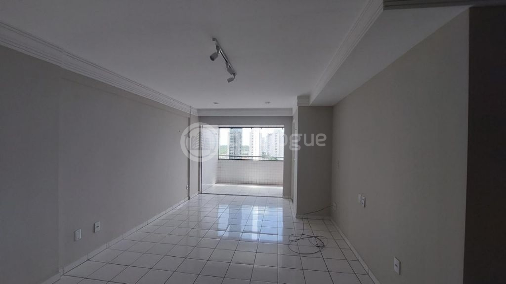 Aluguel de um apartamento de 140 m² em capim macio
