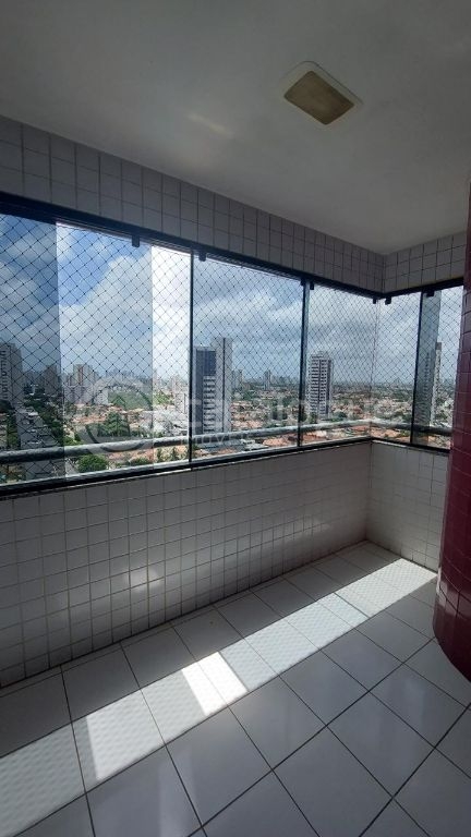 Aluguel de um apartamento de 140 m² em capim macio