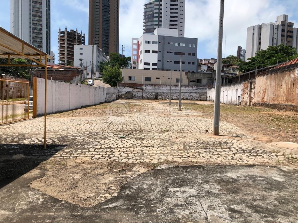 Terreno Comercial à Venda e Locação no Bairro Ribeira, Natal