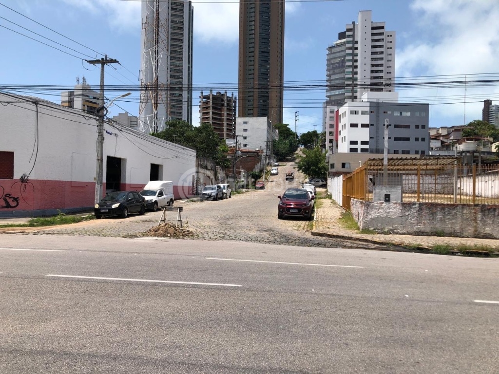Terreno Comercial à Venda e Locação no Bairro Ribeira, Natal