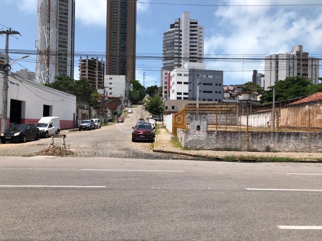 Terreno Comercial à Venda e Locação no Bairro Ribeira, Natal