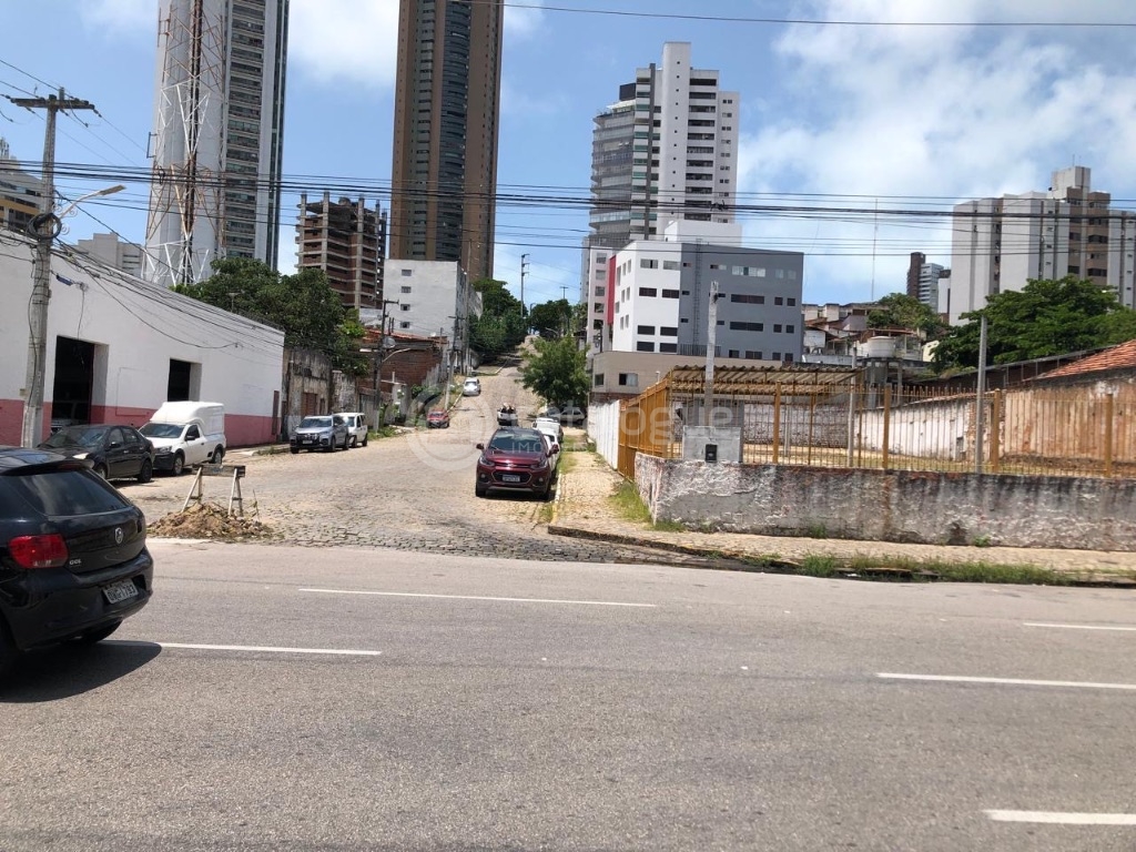 Terreno Comercial à Venda e Locação no Bairro Ribeira, Natal