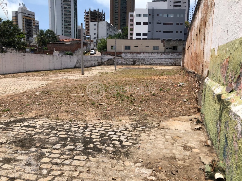 Terreno Comercial à Venda e Locação no Bairro Ribeira, Natal