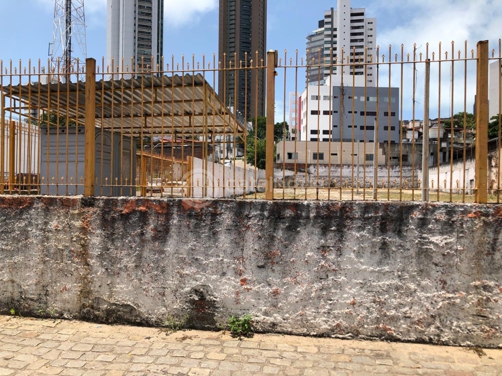 Terreno Comercial à Venda e Locação no Bairro Ribeira, Natal