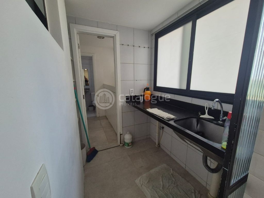 Vendo Lindo Apartamento no Ed. Mirante da Praia com 92 m2 3 quartos sendo 1 suíte