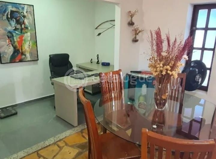 Casa mobiliada em condomínio à venda no Paraíso onde é festejado todos os anos um dos maiores Réveillon do RN e do Brasil. O Marco Zero Touros/RN