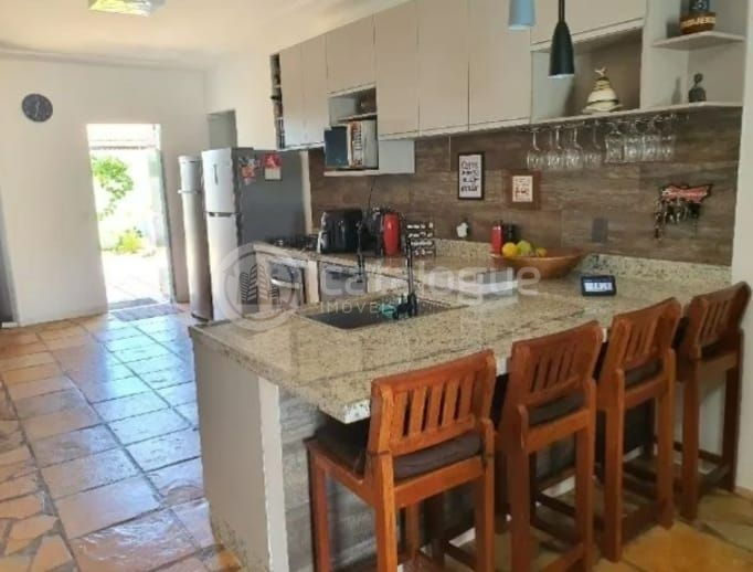Casa mobiliada em condomínio à venda no Paraíso onde é festejado todos os anos um dos maiores Réveillon do RN e do Brasil. O Marco Zero Touros/RN