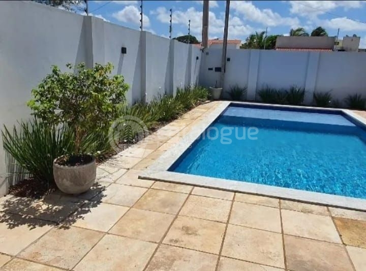 Casa mobiliada em condomínio à venda no Paraíso onde é festejado todos os anos um dos maiores Réveillon do RN e do Brasil. O Marco Zero Touros/RN