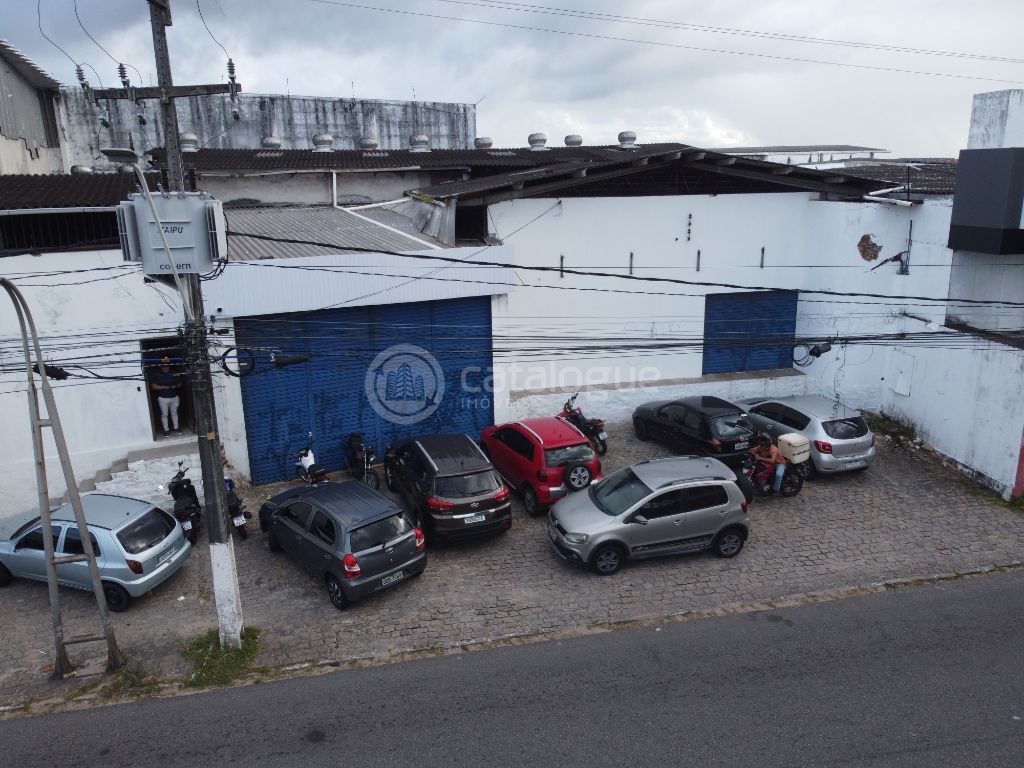 Galpão para Venda e Locação na Av. Nevaldo Rocha