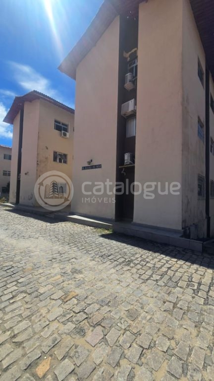 Vendo apartamento de 3 quartos sendo 1 suíte Em Ponta Negra