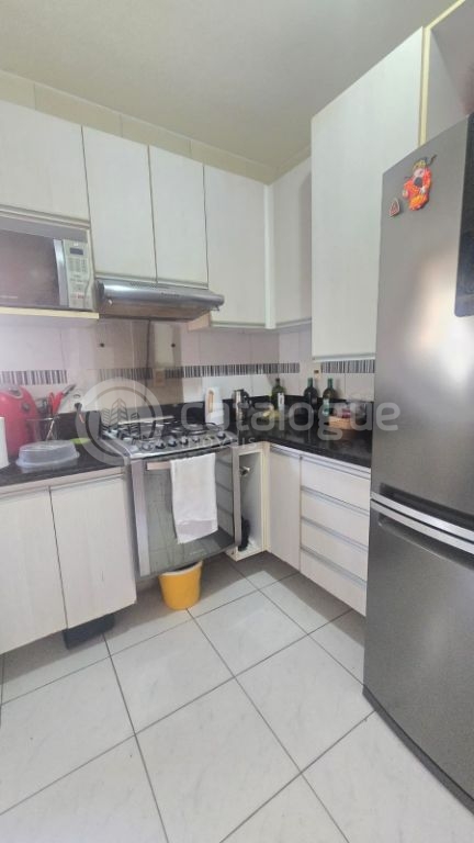 Vendo apartamento de 3 quartos sendo 1 suíte Em Ponta Negra