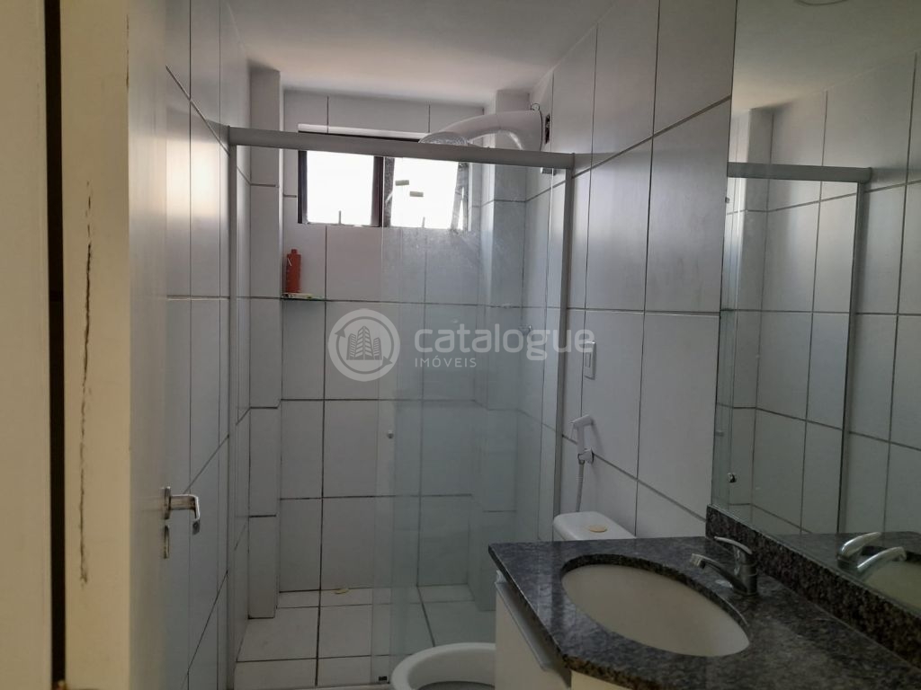 Excelente lado da sombra partamento a venda no bairro que mais cresce Nova Parnamirim /RN Avenida principal que dá acesso a Av Salgado Filho, Loja Havan, a Ford , ao CEEP( Centro de Ensino), ponto…