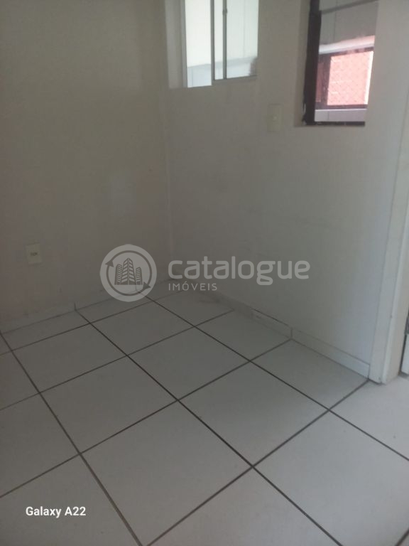 Excelente lado da sombra partamento a venda no bairro que mais cresce Nova Parnamirim /RN Avenida principal que dá acesso a Av Salgado Filho, Loja Havan, a Ford , ao CEEP( Centro de Ensino), ponto…