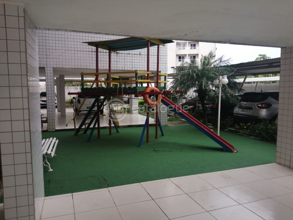 Excelente lado da sombra partamento a venda no bairro que mais cresce Nova Parnamirim /RN Avenida principal que dá acesso a Av Salgado Filho, Loja Havan, a Ford , ao CEEP( Centro de Ensino), ponto…