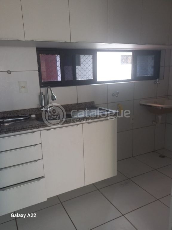 Excelente lado da sombra partamento a venda no bairro que mais cresce Nova Parnamirim /RN Avenida principal que dá acesso a Av Salgado Filho, Loja Havan, a Ford , ao CEEP( Centro de Ensino), ponto…