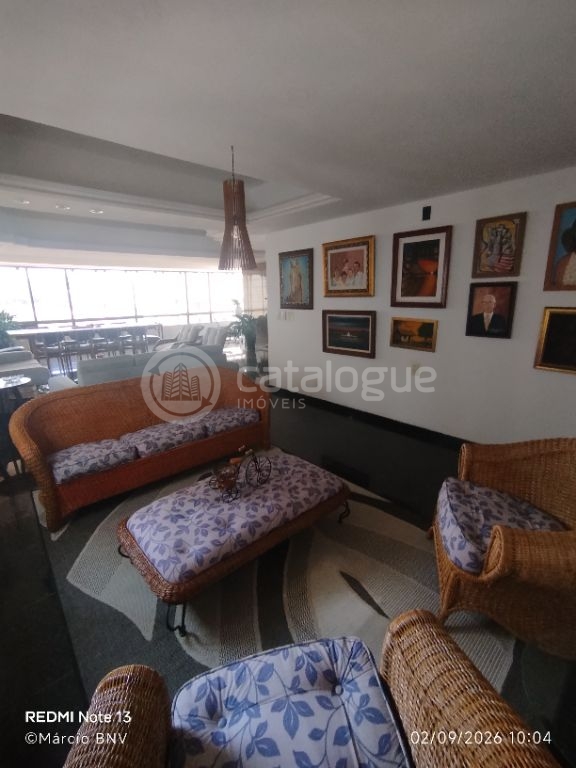 Exclusividade em Petrópolis: 1 Por Andar com 296 m², 4 Suítes e Permuta
