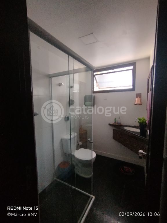 Exclusividade em Petrópolis: 1 Por Andar com 296 m², 4 Suítes e Permuta