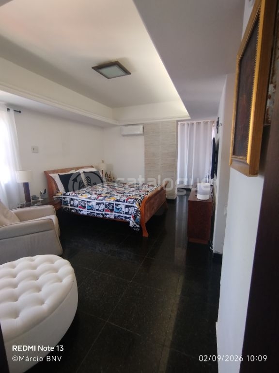 Exclusividade em Petrópolis: 1 Por Andar com 296 m², 4 Suítes e Permuta