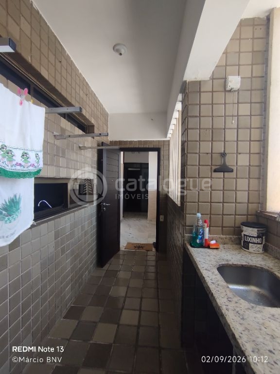 Exclusividade em Petrópolis: 1 Por Andar com 296 m², 4 Suítes e Permuta