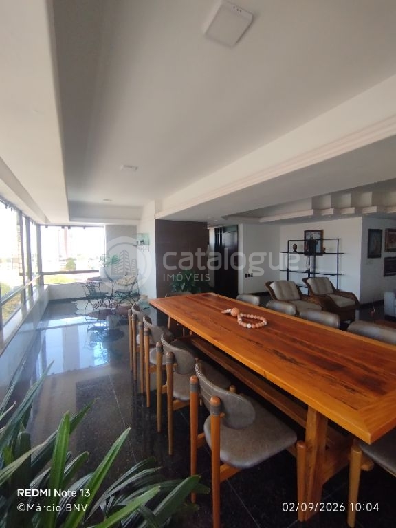Exclusividade em Petrópolis: 1 Por Andar com 296 m², 4 Suítes e Permuta