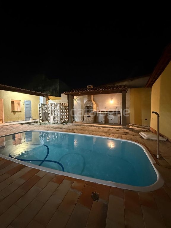 Casa na praia de búzios a 100 metros do mar - reformada