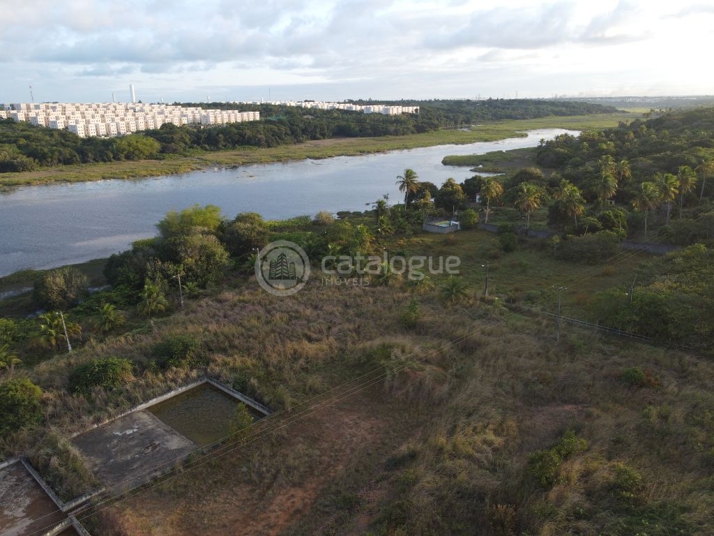 Área exclusiva com 10,5 hectares - Com Resort - Às Margens da Lagoa