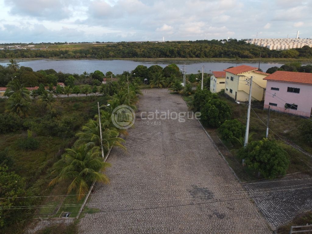 Área exclusiva com 10,5 hectares - Com Resort - Às Margens da Lagoa