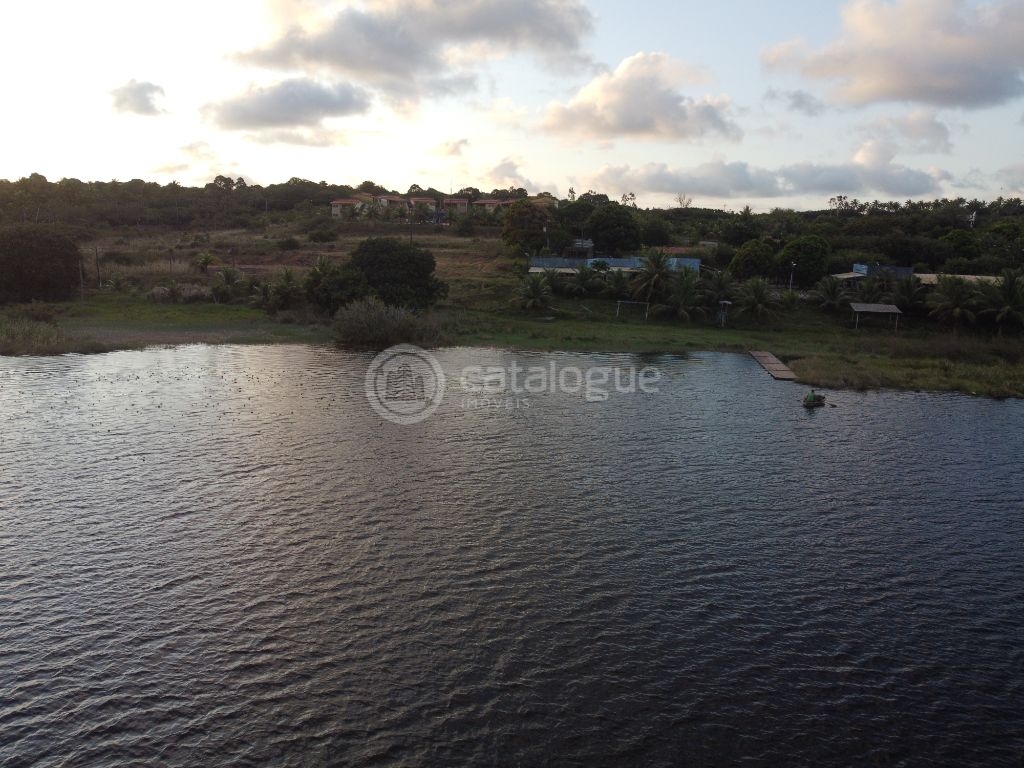 Área exclusiva com 10,5 hectares - Com Resort - Às Margens da Lagoa