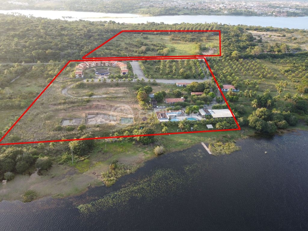 Área exclusiva com 10,5 hectares - Com Resort - Às Margens da Lagoa