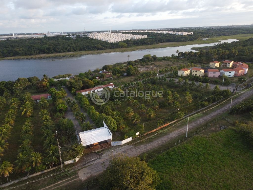 Área exclusiva com 10,5 hectares - Com Resort - Às Margens da Lagoa