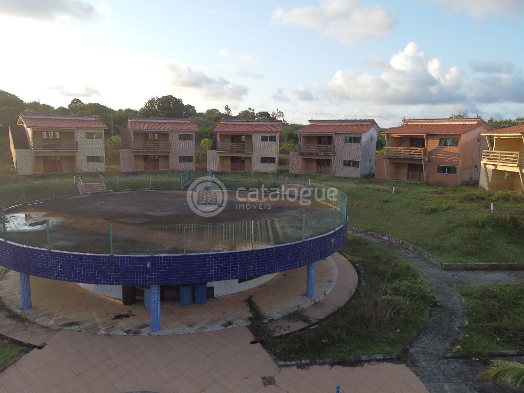 Área exclusiva com 10,5 hectares - Com Resort - Às Margens da Lagoa