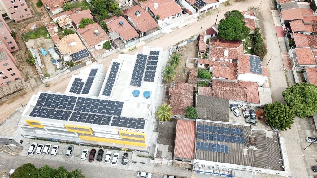Oportunidade Única no Conjunto Residencial Pirangi: Imóvel com Amplo Terreno em Neópolis - foto 1