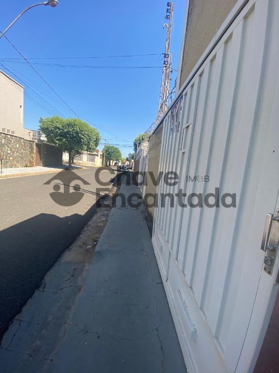 Casa com excelente custo beneficio.