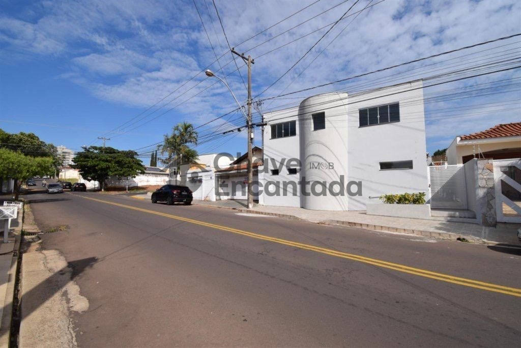 Salao comercial com 8 salas em localizacao privilegiada