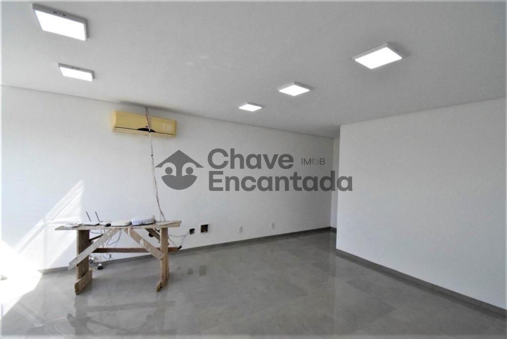 Salao Comercial com 8 salas em localizacao privilegiada