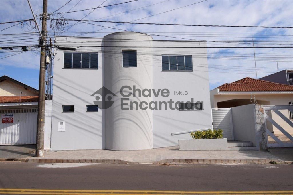 Salao comercial com 8 salas em localizacao privilegiada