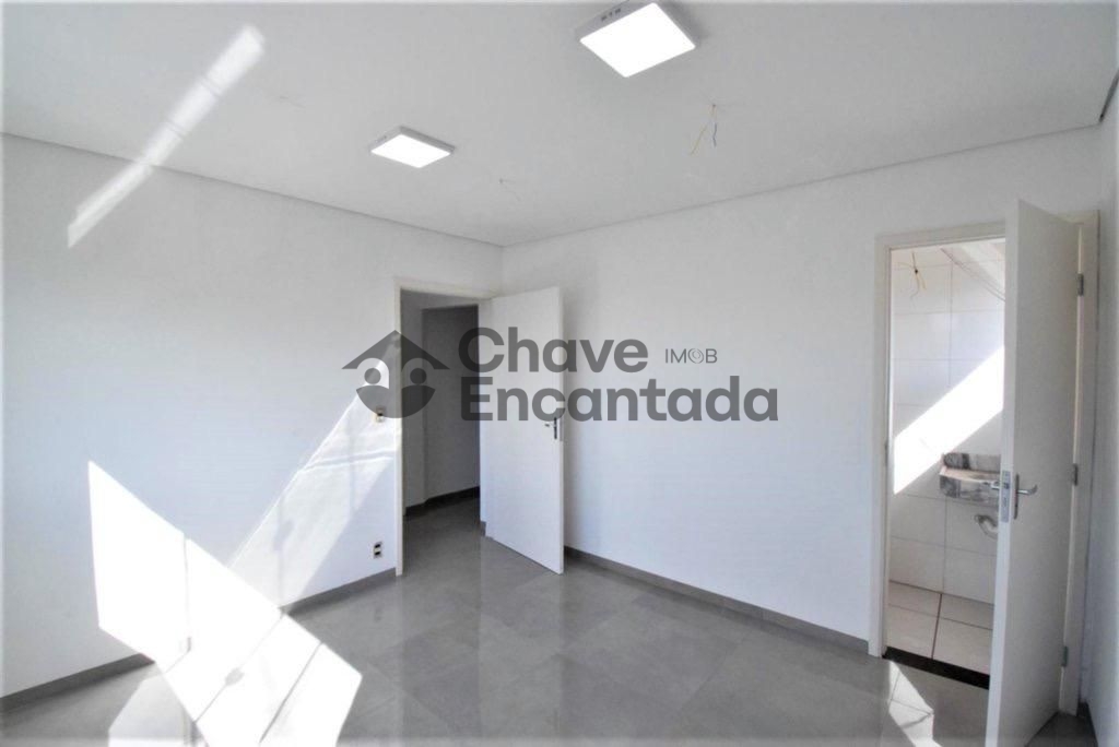 Salao Comercial com 8 salas em localizacao privilegiada
