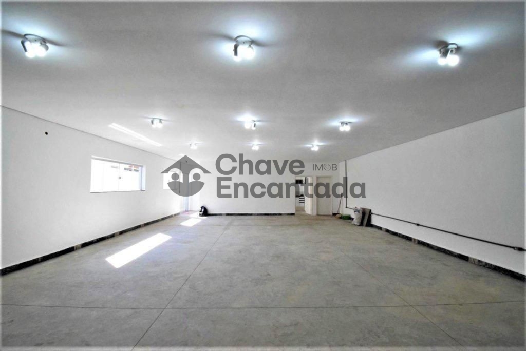 Salao comercial com 8 salas em localizacao privilegiada