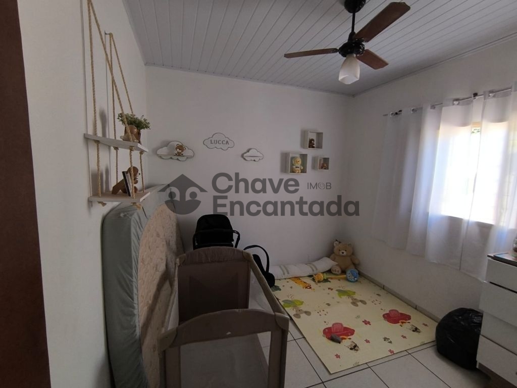 Casa com barracao um excelente custo beneficio.