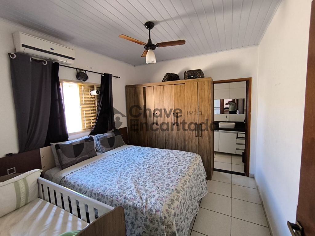 Casa com barracao um excelente custo beneficio.