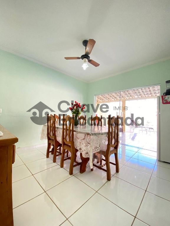 Venda de Casas / Sobrado na cidade de Birigui
