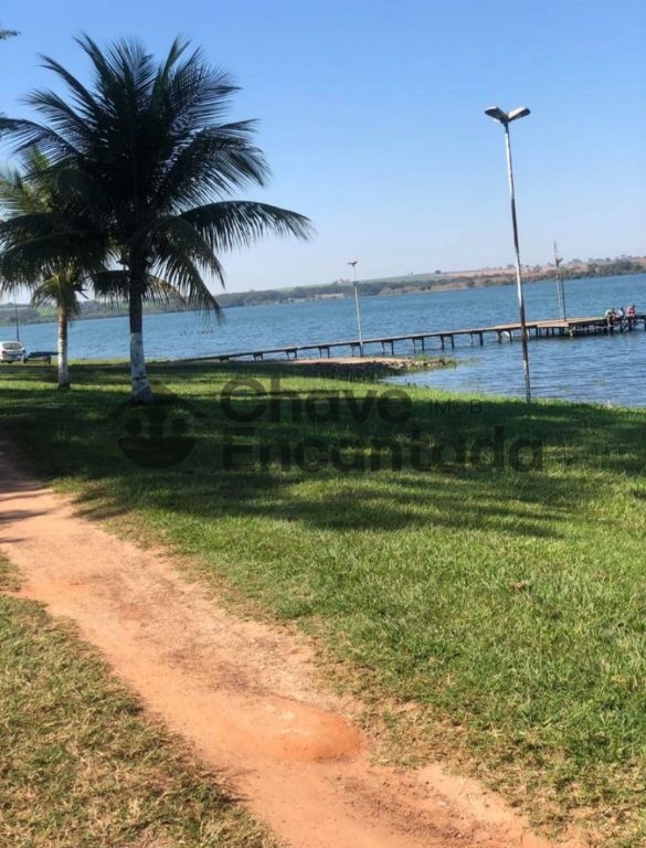 Venda de Casas / Chácara na cidade de Buritama