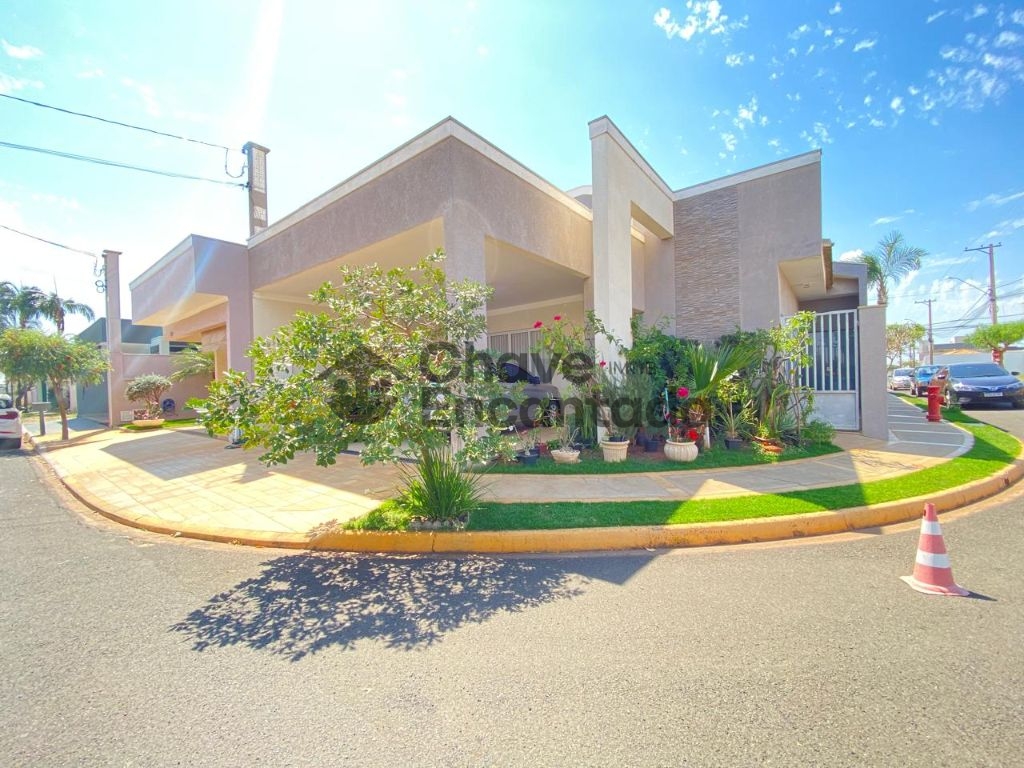 Venda de Casas / Condomínio na cidade de Birigui