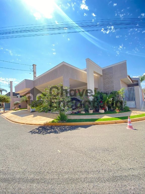 Venda de Casas / Condomínio na cidade de Birigui