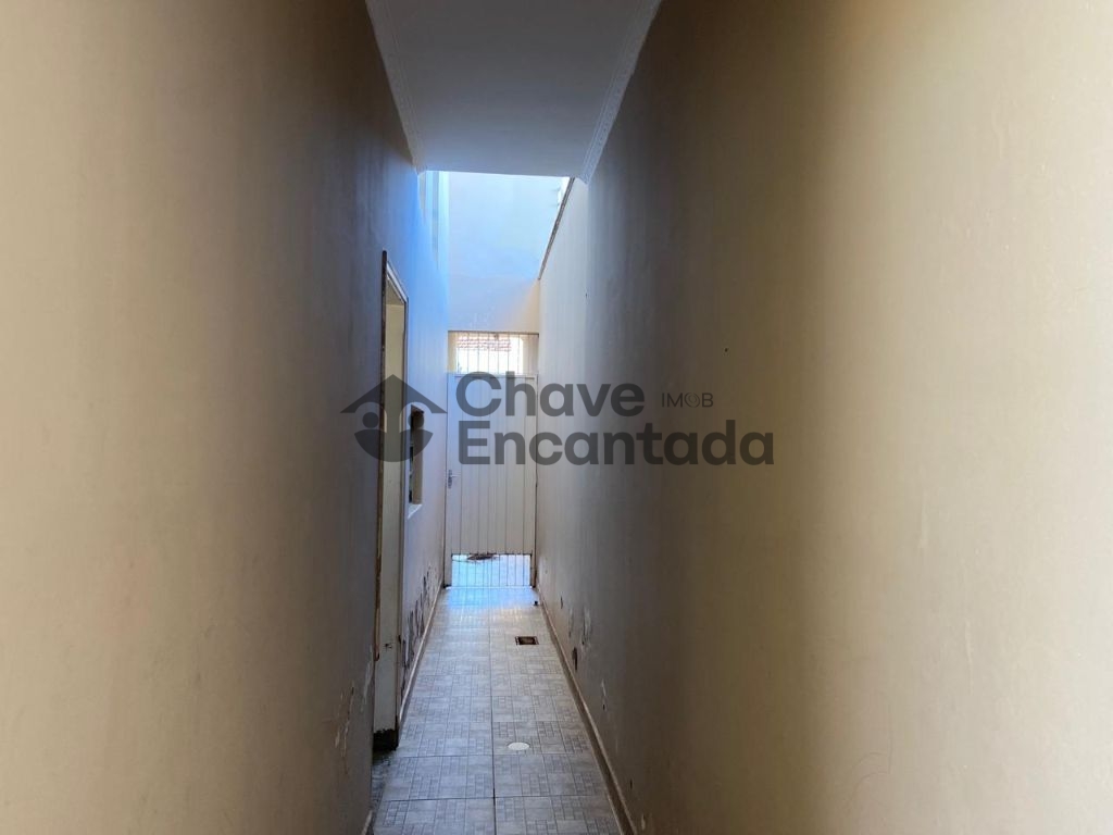 Sobrado amplo e elegante.